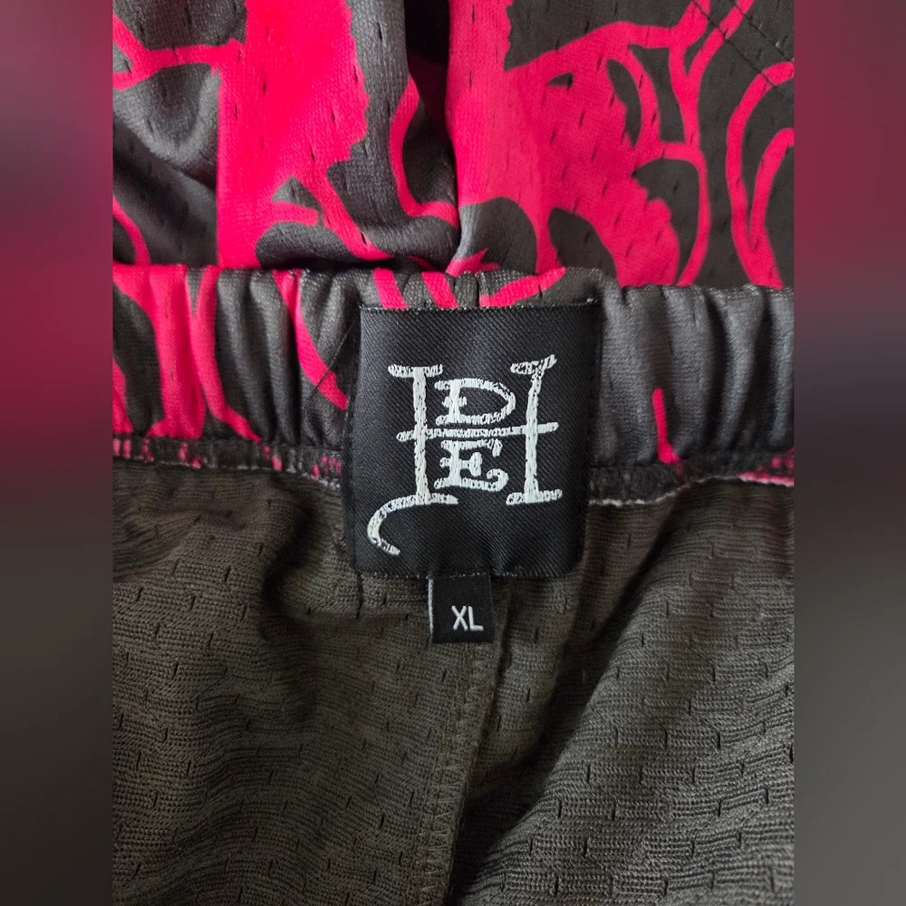 Ed Hardy Dragon and Skull Shorts - Picture 4 of 4